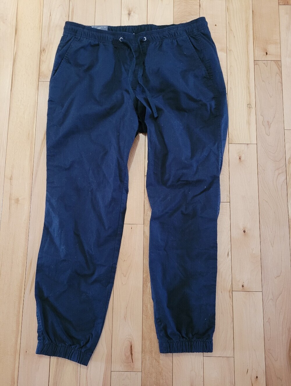 Brand new Gap men's size large navy blue joggers